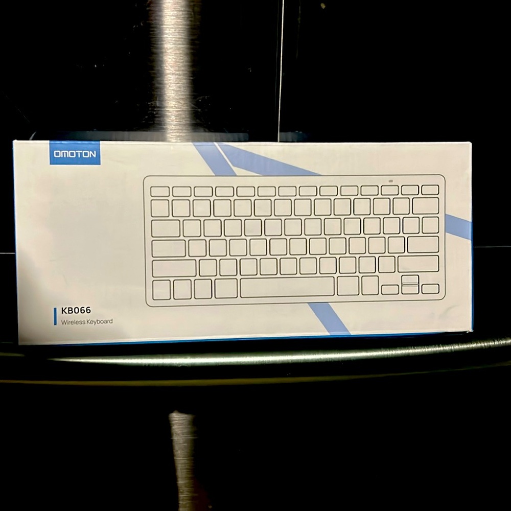 Omoton Wireless Bluetooth Keyboard
